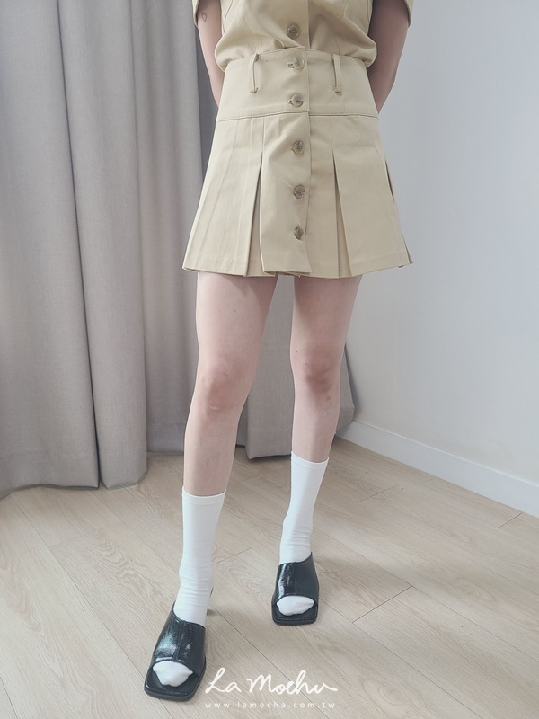 排扣設計百褶裙